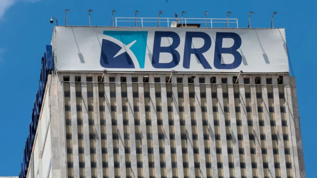 Distrito Federal arrecada R$ 1 bilhão com securitização, mas aguarda resposta da União para salvar BRB Distrito Federal arrecada R$ 1 bilhão com securitização, mas aguarda resposta da União para salvar B