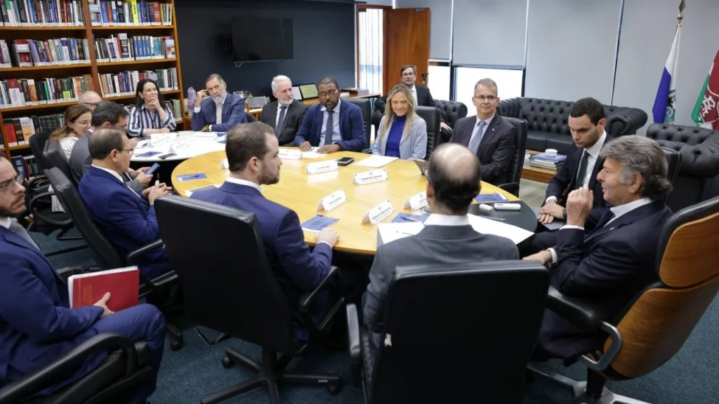 União e Distrito Federal firmam acordo no STF para empréstimo de R$ 6,5 bilhões ao BRB União e Distrito Federal firmam acordo no STF para empréstimo de R$ 6,5 bilhões ao BRB