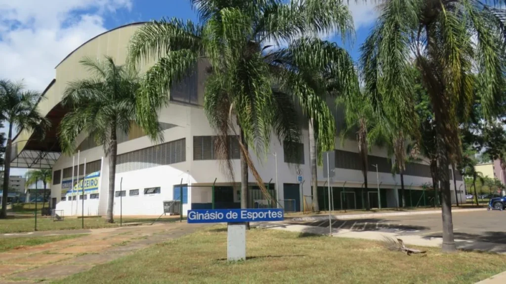 Cruzeiro realiza 3ª edição do Dia do Esporte com atividades gratuitas no ginásio local Cruzeiro realiza 3ª edição do Dia do Esporte com atividades gratuitas no ginásio local