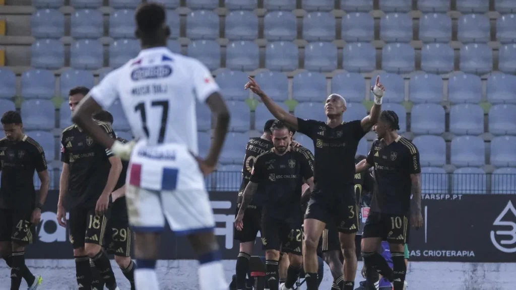 Casa Pia Confirma Permanência na Liga Após Vitória Decisiva Contra Torreense Casa Pia Confirma Permanência na Liga Após Vitória Decisiva Contra Torreense