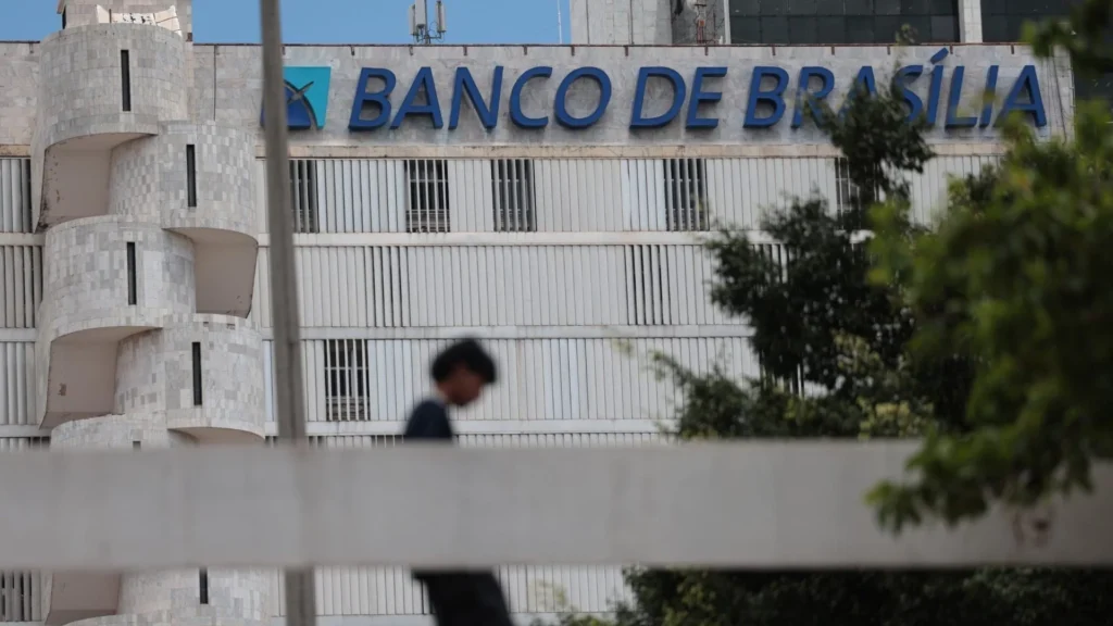 União e Distrito Federal firmam acordo para viabilizar empréstimo bilionário ao BRB