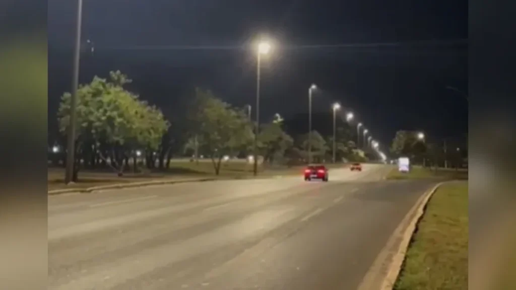 Flagrante de racha entre BMW e Golf na Asa Sul resulta em prisões