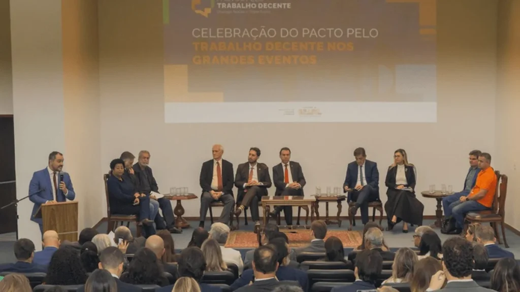 Ministério da Cultura assina Pacto pelo Trabalho Decente em Grandes Eventos em Brasília