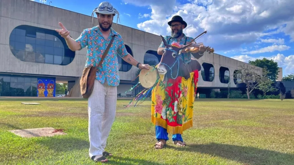 Dia de Rolê no CCBB Brasília: Tradições Juninas e Arte Popular em Cena