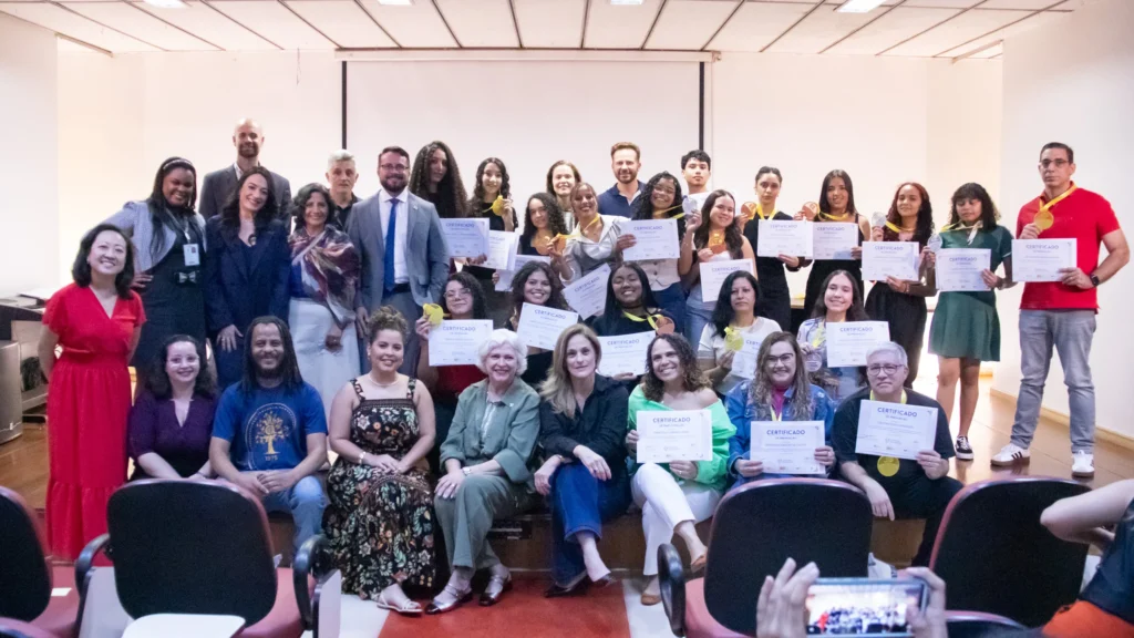 Centro Interescolar de Línguas 01 de Brasília conquista 32 prêmios na Olimpíada de Espanhol