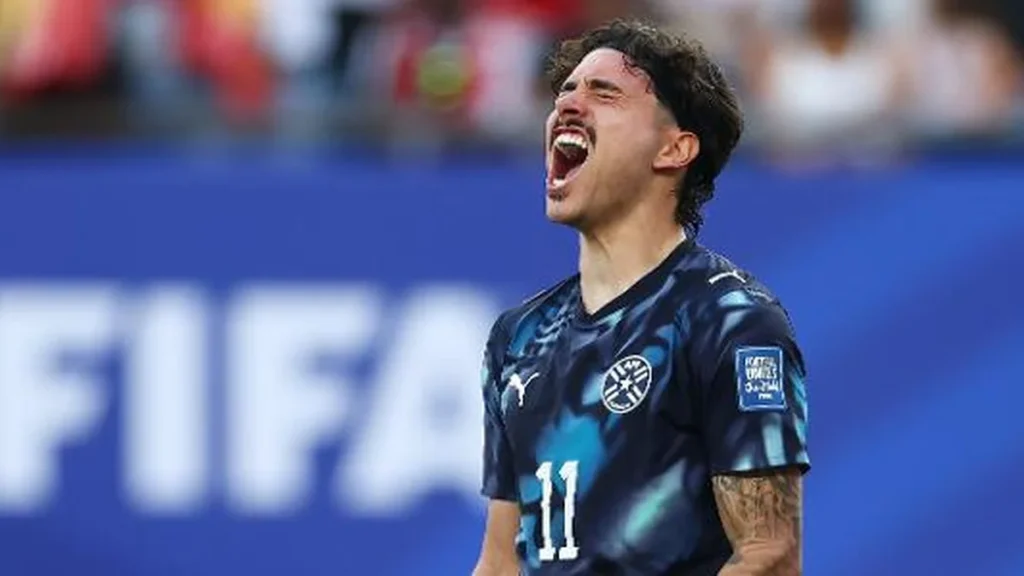 Paraguai elimina Alemanha nos pênaltis com gols de palmeirenses e avança na competição
