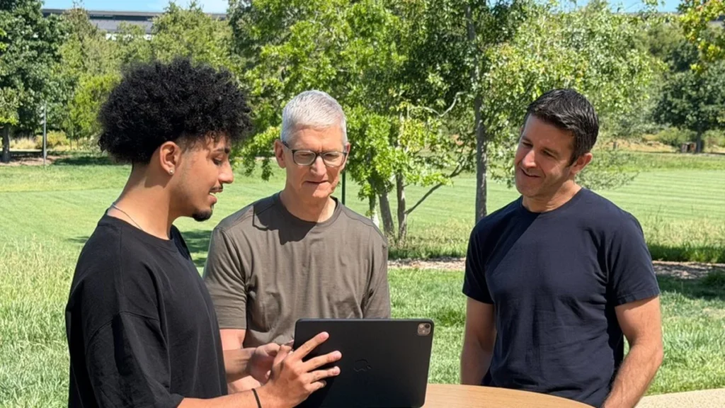 Estudante de Brasília apresenta app inovador para CEO da Apple no WWDC 2024