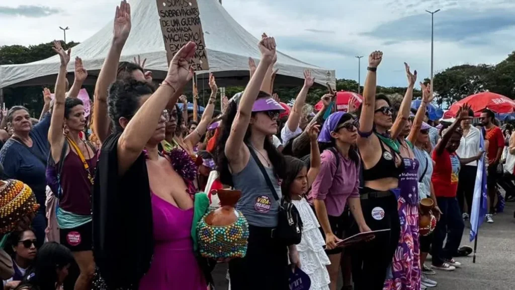 77% das Mulheres no Distrito Federal Sofreram Agressões, Revela Pesquisa do IPEDF 77% das Mulheres no Distrito Federal Sofreram Agressões, Revela Pesquisa do IPEDF
