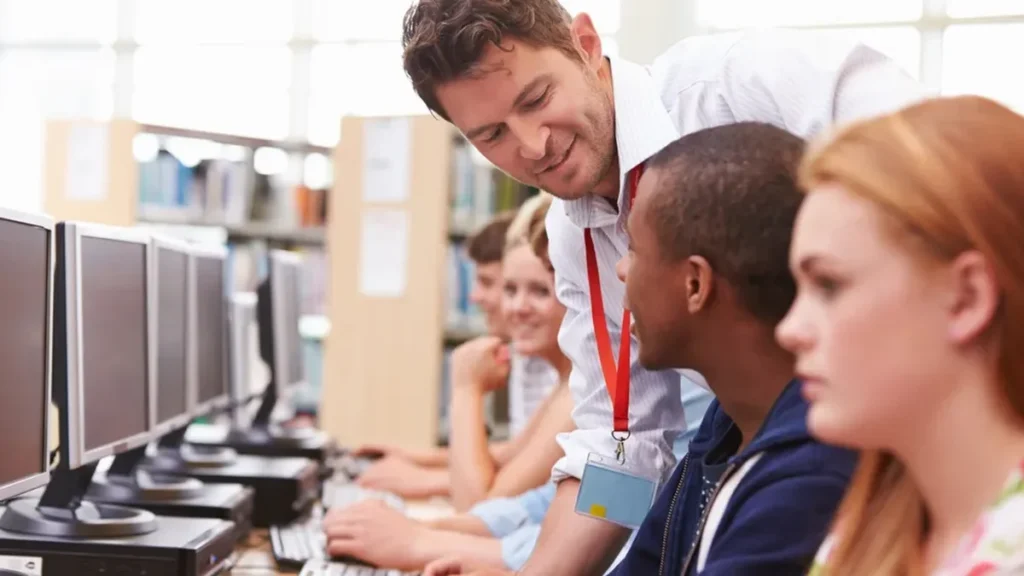 Projeto Digital City oferece cursos gratuitos de tecnologia em Ceilândia e Santa Maria