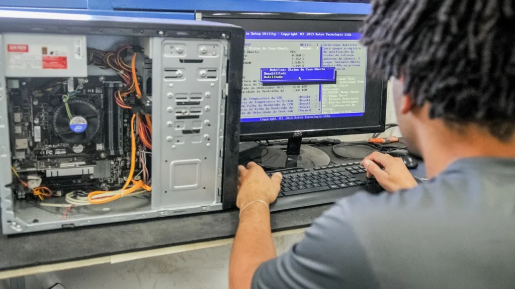 Inscrições abertas para cursos gratuitos em tecnologia que transformam carreiras em Ceilândia e Santa Maria Inscrições abertas para cursos gratuitos em tecnologia que transformam carreiras em Ceilândia e Sant