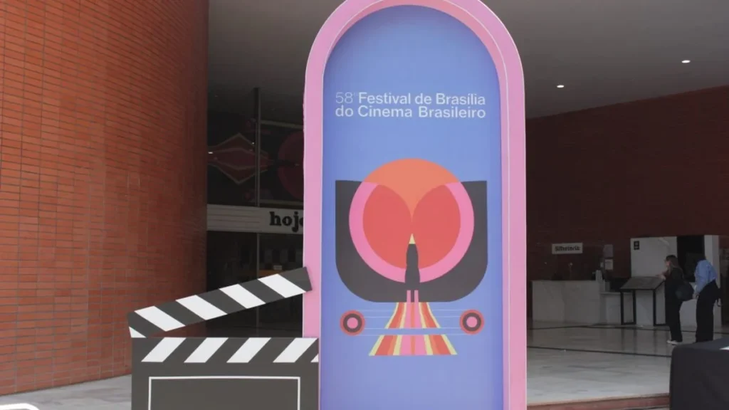 Festival de Cinema de Brasília enfrenta risco de cancelamento por atraso em recursos Festival de Cinema de Brasília enfrenta risco de cancelamento por atraso em recursos